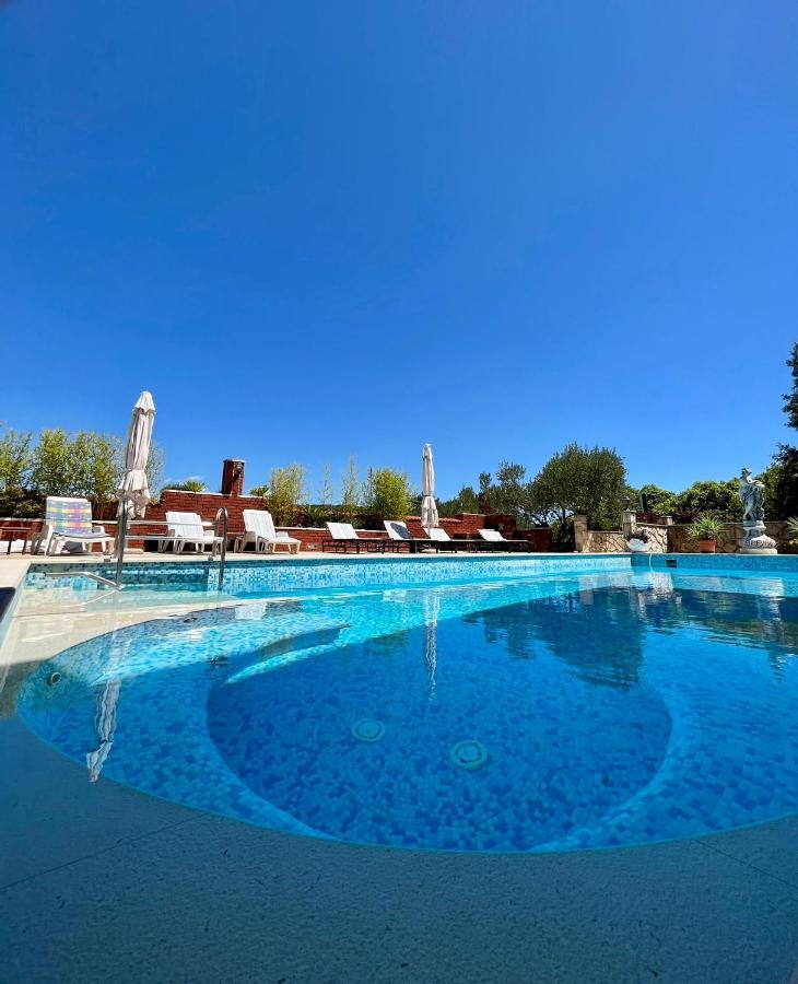 Gorana Apartman With Swimming Pool Daire Jelsa  Dış mekan fotoğraf